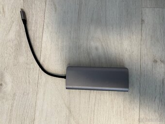 USB-C rozbočovač 7v1 - 4