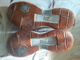Prodám dámské boty Nike velikost 37 - 4