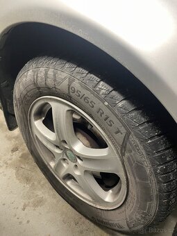 Kola 195 65 R15 originál Octavia 1 - 4