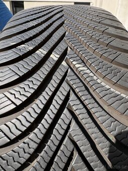 17palcový hliníkový disk Audi - 4