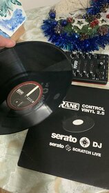 AKAI MIX Serato+Vinyl - 4