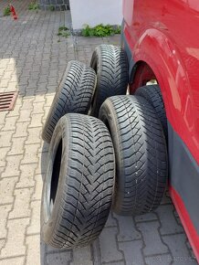 Zimní gumy Goodyear 245 60 r18 - 4