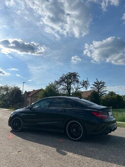 Mercedes-Benz CLA45 AMG - 4