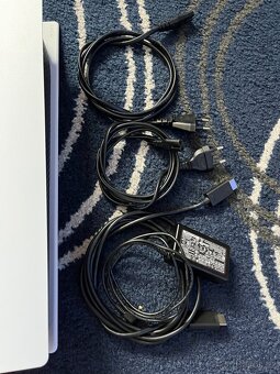 PlayStation PS5 s mechanikou, dobíjecí stanice - 2x ovladač - 4