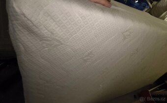DOVOZ MOŽNÝ pěkná nezničená matrace 120x200 - 4