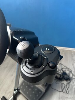Herní set na řízení Logitech - komplet - 4