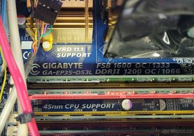 Stolní počítač - 2x 500 GB, 8 GB RAM, - 4