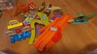 Hot Wheels ultimátní garáž a myčka - rezervováno - 4