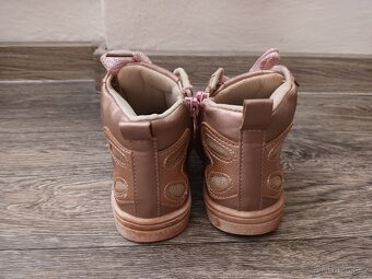 Nové růžové polobotky Baťa, vel. 27 - 4