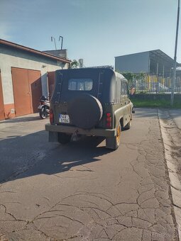UAZ 469 - 4