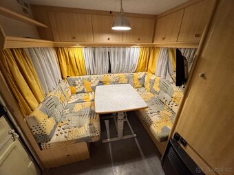 Karavan Dethleffs /4 místa / 1300Kg/ markýza/ nosič/ - 4