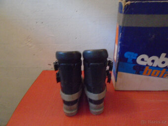 Prodám retro lyžařské boty,lyže - 4