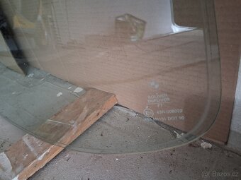 Originál čelní sklo BMW E30 - 4