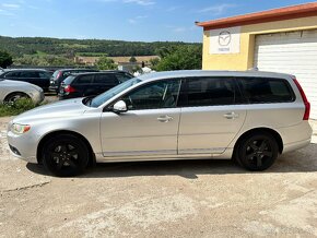 VOLVO V70 2.5T,147KW,2008,KŮŽE,VÝHŘEV,ALU 16,TAŽNÉ,SERVIS - 4