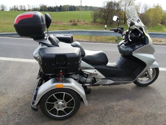 Honda 600 - 4