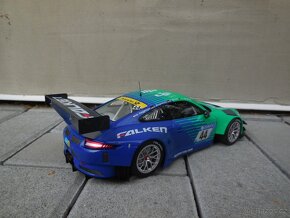 Porsche 911 GT3R Falken - 1:18 Minichamps - 4