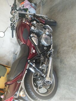 Kawasaki Zephyr 1100 - 4