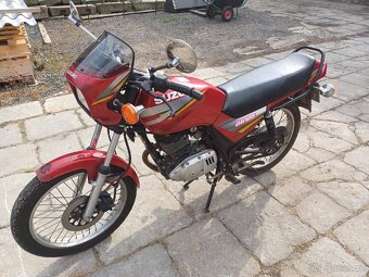 Suzuki 125 GS 125 SU - 4