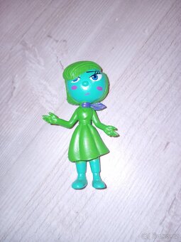 V hlavě - 4