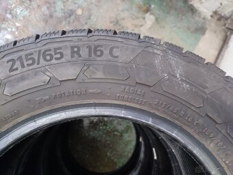 215/65/16C ZIMNÍ CONTINENTAL 4X DOT 4918 - 4