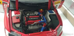 Mitsubishi lancer evo WRC 1:18 Autoart rarita rally McRae - 4