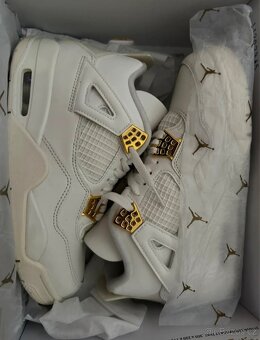 Jordan 4 Gold metallic - 4