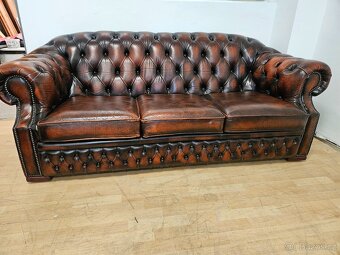 CHESTERFIELD ŠTÝL,HRUBO-KOŽENÁ SEDAČKA/PEKNÁ/ - 4