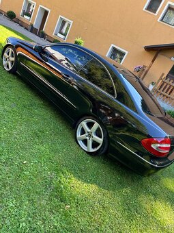 Mercedes-benz CLK 270 CDi - 4