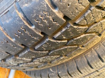 Prodám sadu zimním kol 205/75 R16 C disky Sprinter 906 - 4