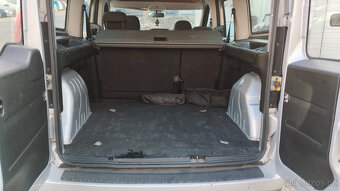 Prodám Fiat Doblo MAXI 5míst 1.6JTD 77KW r.v.2018 - 4