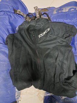 Hokejová výstroj - 4