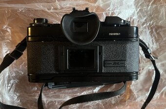 Zrcadlovka CANON A1 včetně příslušenství - 4