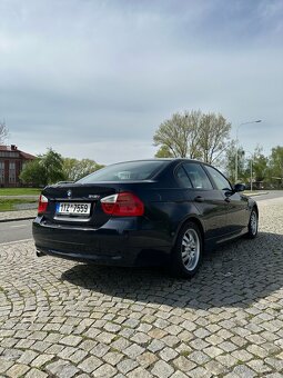 BMW E90 318i automat - 4