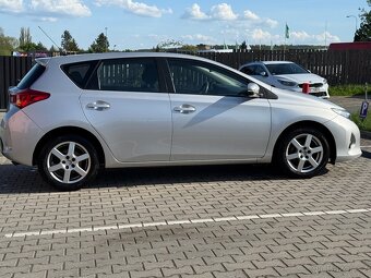 TOYOTA  AURIS 1.3 VVT-i 73KW - 4