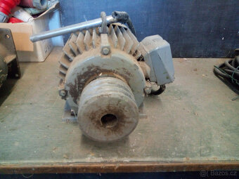 MEZ Mohelnice AP100L-2 - 4