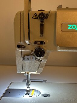 Zoje Industrial Sewing Machine with Table & Servo Motor | Li - 4
