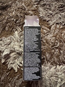 Avon Magix Shine & Oil Control Primer - 4