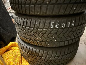 Prodám 4ks plech.disky 5x112 205/55/16 Goodyear zimní 6.5mm - 4