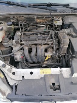 Ford focus ghia 1.6 dily - 4