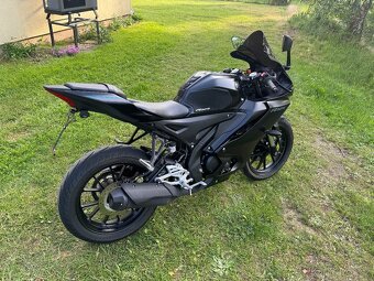 Yamaha yzf r 125 - 4