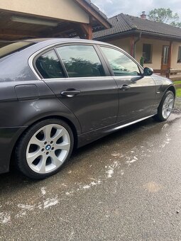 Bmw e90 325i - 4