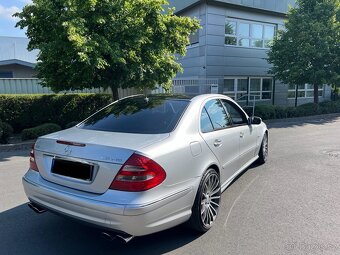Mercedes benz E55 AMG V8 Kompresor 350kw. - 4