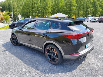 Cupra Formentor VZ 1,4 TSi 180kw,DCC,360°,panorama,virtual - 4