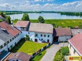 Nové Veselí - RD 3+1 a 1+1, zahrada, mlýnice, studna, půda - - 4