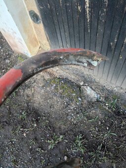 Stadion s11 zadní blatník - 4