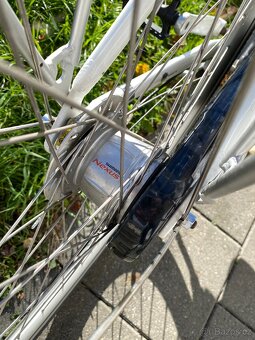 28" pánské cestovní kolo Schwinn s řazením Nexus 8 v náboji - 4