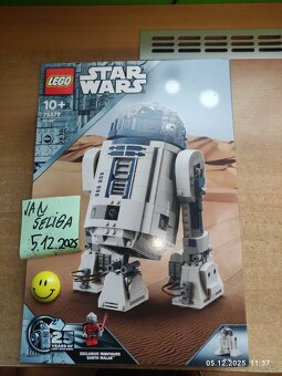 LEGO Star Wars - 75379 - R2-D2 - 4