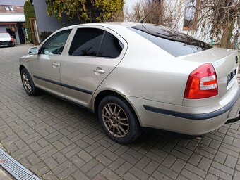 Škoda Octavia 2 1.6 75kw - 4
