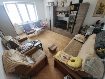 Prodej bytu 3+1, 74 m², třída SNP, Hradec Králové - 4