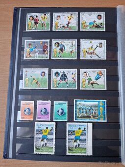 Album se známkami. - 4